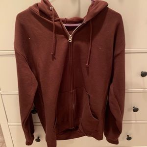 Over sized maroon zip up